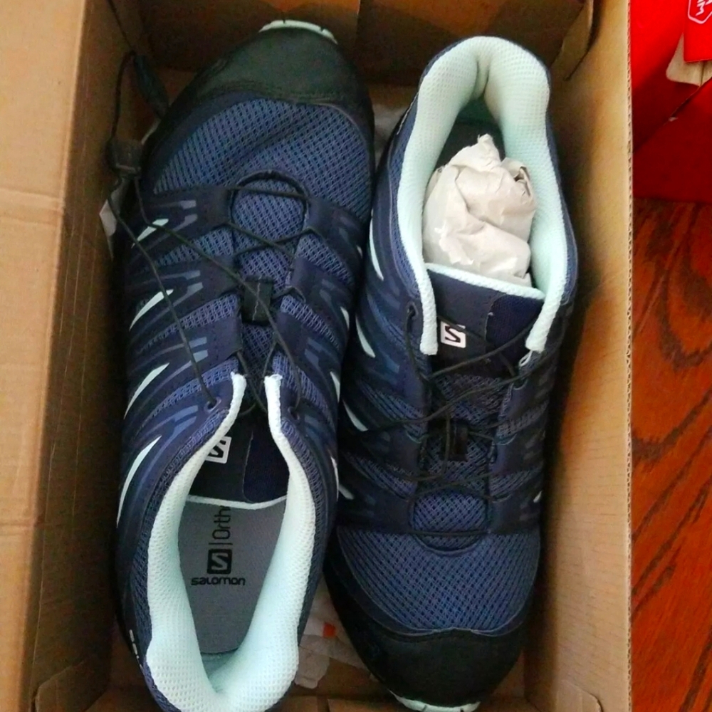 Saloman Baldwin trail running shoes